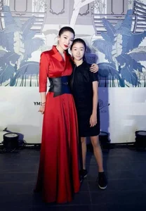 Zhang Zinan: Exploring the Life of Zhang Ziyi's Brother and His Stunning Family Dynamics - image 10