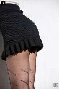 IESS Gallery: Qiu Qiu Showcases Trendy Internet Celebrity Socks in Exclusive Try-on Session - image 77
