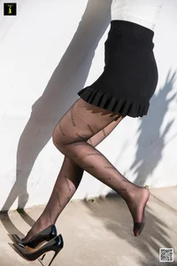 IESS Gallery: Qiu Qiu Showcases Trendy Internet Celebrity Socks in Exclusive Try-on Session - image 46