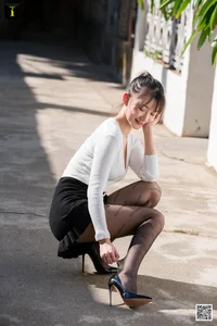 IESS Gallery: Qiu Qiu Showcases Trendy Internet Celebrity Socks in Exclusive Try-on Session - image 49