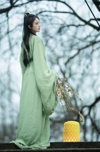 YiTuYu Art Language Vol.6342: A Visual Journey with Model Fang Ting Yu - image 0