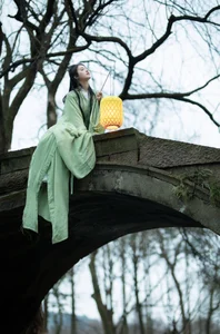 YiTuYu Art Language Vol.6342: A Visual Journey with Model Fang Ting Yu - image 19