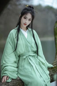YiTuYu Art Language Vol.6342: A Visual Journey with Model Fang Ting Yu - image 8