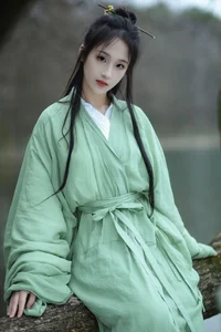 YiTuYu Art Language Vol.6342: A Visual Journey with Model Fang Ting Yu - image 15