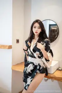 XingYan Vol.383 Shi An An: Alluring East Asian Beauty in Floral Kimono - image 15