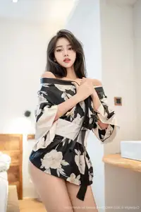 XingYan Vol.383 Shi An An: Alluring East Asian Beauty in Floral Kimono - image 7