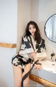 XingYan Vol.383 Shi An An: Alluring East Asian Beauty in Floral Kimono - image 6