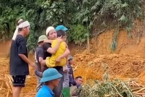 A Heartbreaking Wait: Mother and Child Long for Lost Husband - image 17