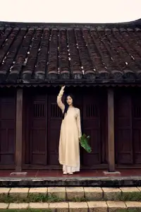 Timeless Vietnamese Beauty: A Poetic Glimpse into Tradition 597858240 - image 6