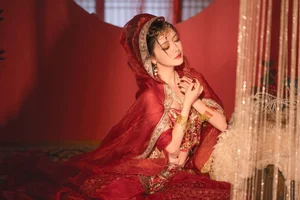 Exploring Elegance in Art Language Vol.6155: A Deep Dive into Xing Zhi Ka Tao’s Visual Journey - image 15