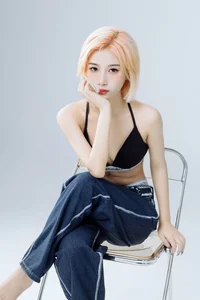 Timeless Grace and Artistic Depth in YiTuYu Art Language Vol.6388 with Fan Fan - image 23