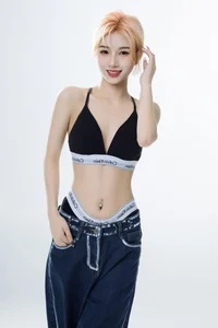 Timeless Grace and Artistic Depth in YiTuYu Art Language Vol.6388 with Fan Fan - image 14