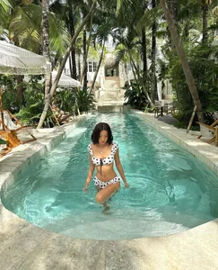 Stunning Bali Travel Inspiration: Bold Summer Fashion and Luxury Villa Vibes in Indonesia's Tropical Paradise - image 8