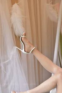 IESS Dansi 015 Xiao Liu White Rocking Chair Stockings Series - image 14