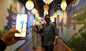 Over 800 Indian Tourists Visit Trang An - A New Wave of Tourism in Vietnam - image 3