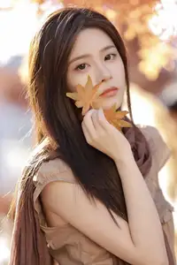 Liang Chen & Her Beloved Cat: Captivating Autumn Serenity | YiTuYu Vol.8696 - image 16