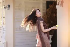 Liang Chen & Her Beloved Cat: Captivating Autumn Serenity | YiTuYu Vol.8696 - image 18