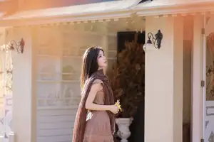 Liang Chen & Her Beloved Cat: Captivating Autumn Serenity | YiTuYu Vol.8696 - image 17