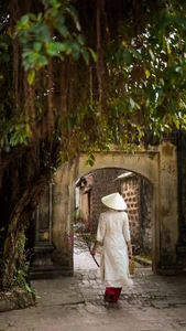 Timeless Grace: Capturing the Beauty of Ao Dai in Duong Lam Ancient Village - image 0