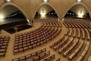 Exploring the Architectural Brilliance of the Baha'i Lotus Temple in India - image 5