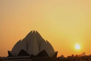 Exploring the Architectural Brilliance of the Baha'i Lotus Temple in India - image 0