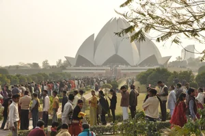 Exploring the Architectural Brilliance of the Baha'i Lotus Temple in India - image 14