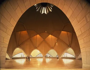 Exploring the Architectural Brilliance of the Baha'i Lotus Temple in India - image 8