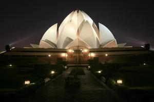 Exploring the Architectural Brilliance of the Baha'i Lotus Temple in India - image 7