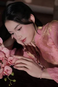 Elegant Pink Silk Ao Dai: Traditional Vietnamese Dress for a Radiant and Graceful Look in Modern Ethnic Fashion - image 3
