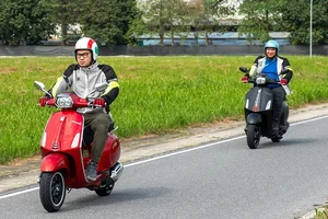 Exploring the 2025 Vespa: Why This Iconic Scooter Defines Modern Urban Luxury - image 0