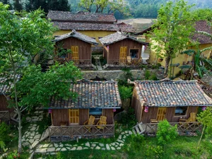 Exploring the Traditional Life of the Hmong People in Lung Cu's Majestic Mountains - image 0