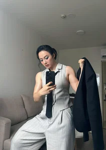 Angela Phương Trinh Transformation: From 'Muscular Beauty' to a Sophisticated and Feminine Style - image 2
