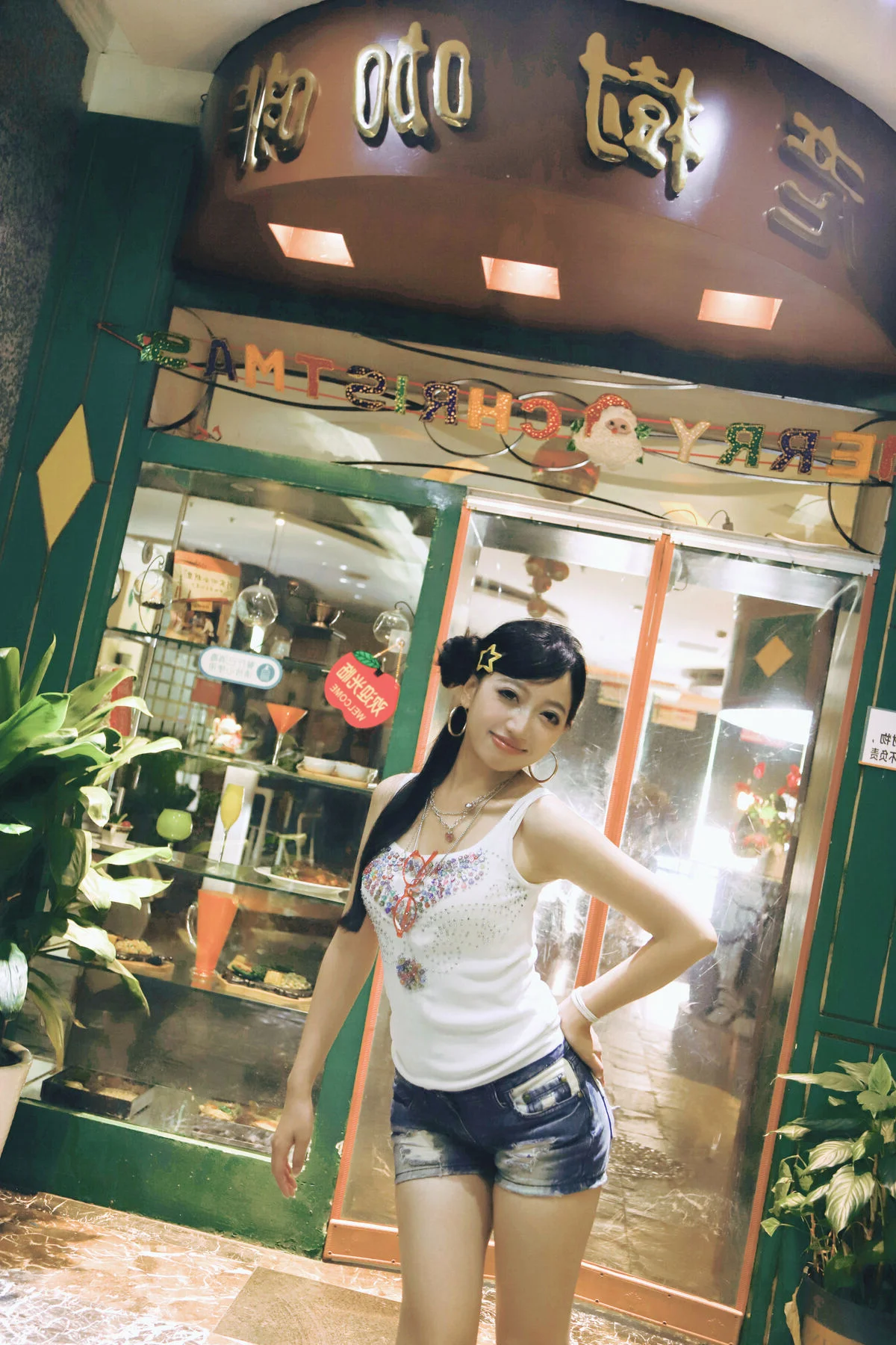 Elegant Portrait Collection: YiTuYu Art Language Vol.10216 with Lin Lin (10P)