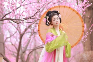 YITUYU Art Language 2023.08.10: Appreciating Plum Blossoms with the Captivating Hehe Miao - image 7