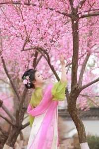 YITUYU Art Language 2023.08.10: Appreciating Plum Blossoms with the Captivating Hehe Miao - image 12
