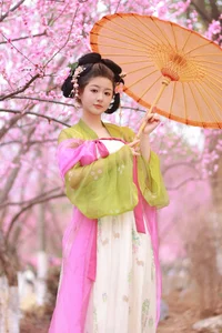 YITUYU Art Language 2023.08.10: Appreciating Plum Blossoms with the Captivating Hehe Miao - image 8