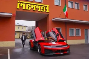 Inside Jimmy Lin’s $4.4 Million Ferrari F80 Hypercar Collection - image 7