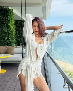The Bold Elegance of MC Phuong Mai: A Showbiz Style Icon - image 9
