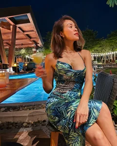 The Bold Elegance of MC Phuong Mai: A Showbiz Style Icon - image 8