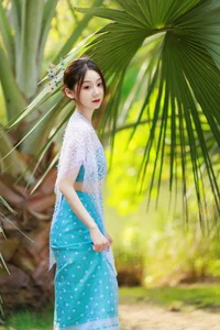 YiTuYu Art Language Vol.4913: Featuring She Kong De Luan Luan in Artistic Portraits - image 36