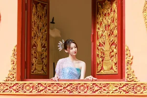 YiTuYu Art Language Vol.4913: Featuring She Kong De Luan Luan in Artistic Portraits - image 25