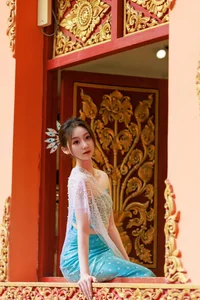 YiTuYu Art Language Vol.4913: Featuring She Kong De Luan Luan in Artistic Portraits - image 26
