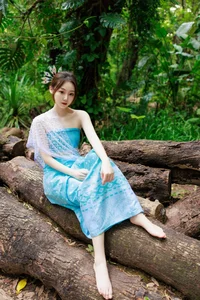 YiTuYu Art Language Vol.4913: Featuring She Kong De Luan Luan in Artistic Portraits - image 3