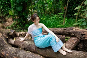YiTuYu Art Language Vol.4913: Featuring She Kong De Luan Luan in Artistic Portraits - image 29