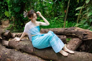 YiTuYu Art Language Vol.4913: Featuring She Kong De Luan Luan in Artistic Portraits - image 13