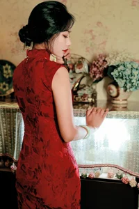 YITUYU Art Language 2024.02.23: Blossoms Featuring Yang Yang - image 3