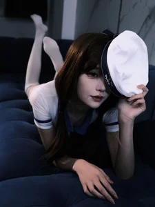 Elegant Portrait Photography: Meng Chengcheng in YiTuYu Art Language Vol.8165 - Timeless Fashion and Aesthetic Style Inspiration - image 7