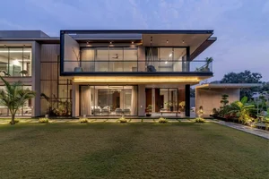 Levant House: A 2-Story Villa Redefining Modern Living Through Light and Landscape - image 17