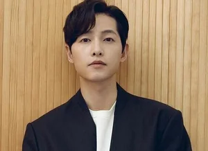 Is This Song Joong Ki’s Twin? Single’s Inferno 5 Contestant Goes Viral for Stunning Visuals - image 7