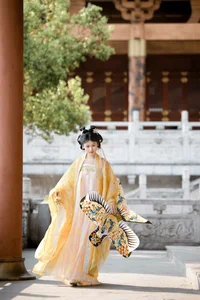 Artistic Expressions: YiTuYu Art Language Vol.10416 Featuring Xiao Y Jin Tian Ye Hen Kai Xin - image 4